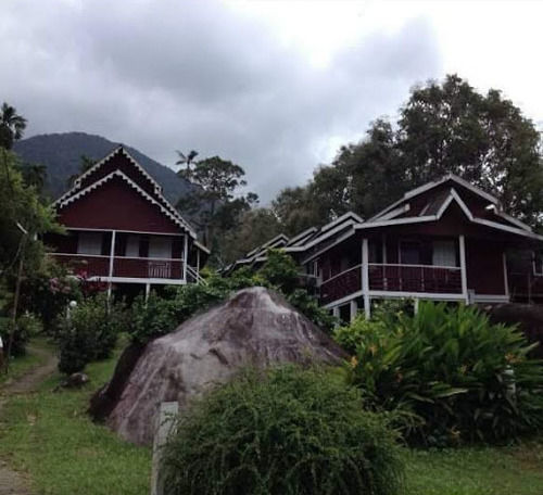 Marina Bay Resort & Restaurant Kampung Genting Extérieur photo