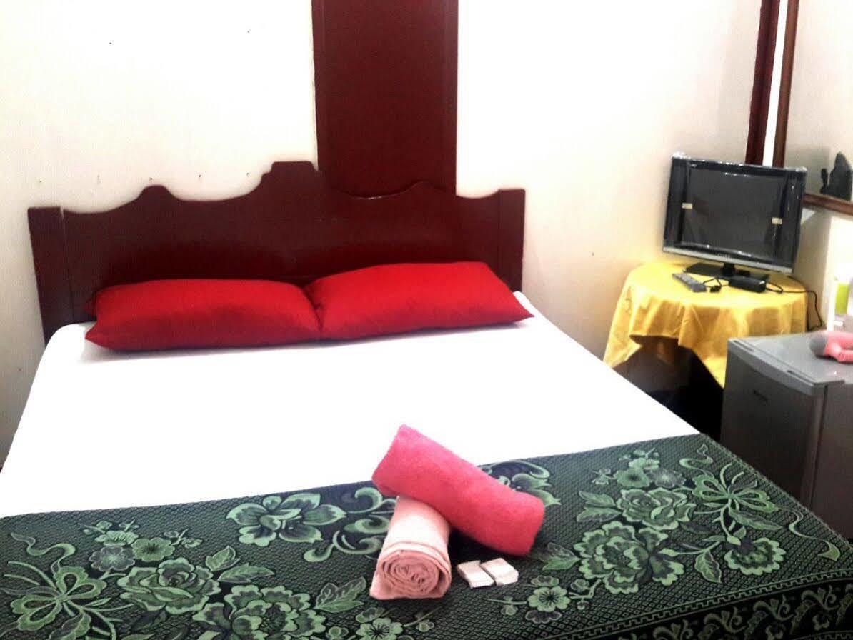 Marina Bay Resort & Restaurant Kampung Genting Extérieur photo